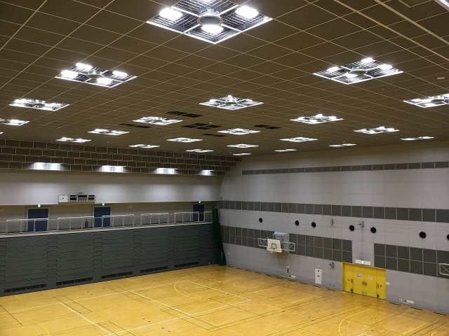 横浜市内スポーツセンター天井改修及び空調設備設置その他工事-電気設備工事- | 官庁