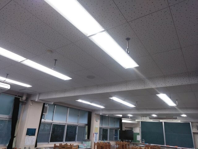 横浜市立小学校教室等照明設備改修工事-電気設備工事- | 官庁